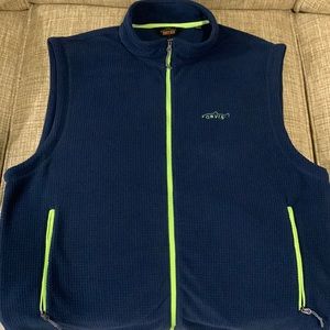 Men’s Orvis fleece vest